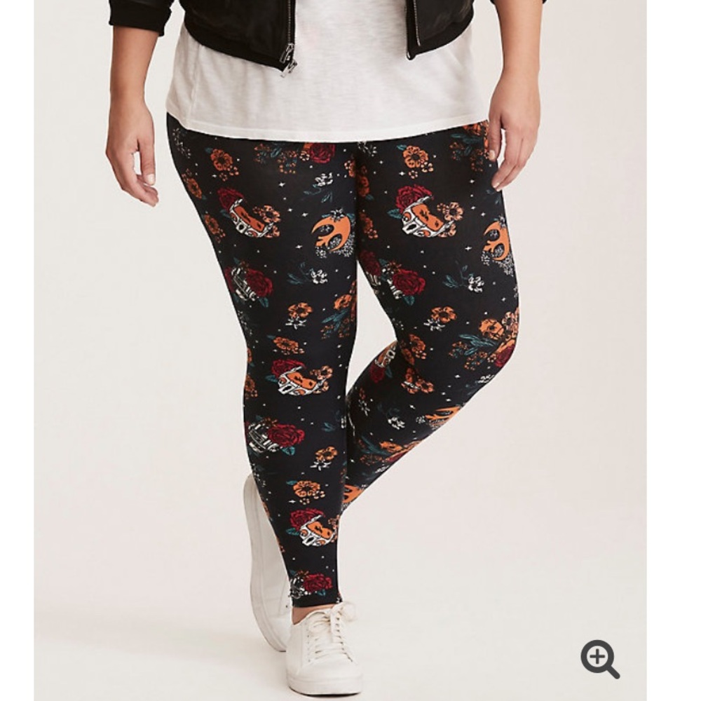 Her Universe & Torrid Star Wars Rebel Leggings